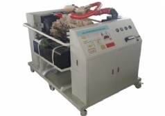 康明斯6BT柴油發(fā)動機(jī)操作實(shí)訓(xùn)平臺